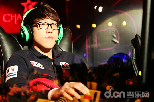 韩国著名LOL选手Kakao代言中国某 刀塔 手游