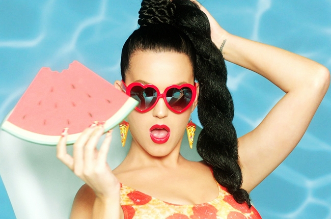 katy-perry-this-is-how-we-do-video-pizza-2014-billboard-650.jpg