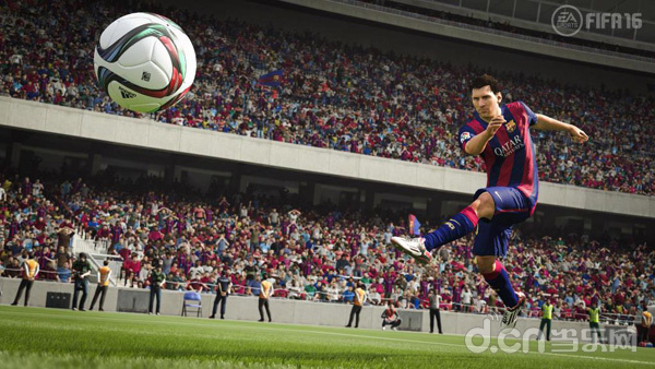 E3 2015:《FIFA 16》曝光新截图 梅西飞身劲射