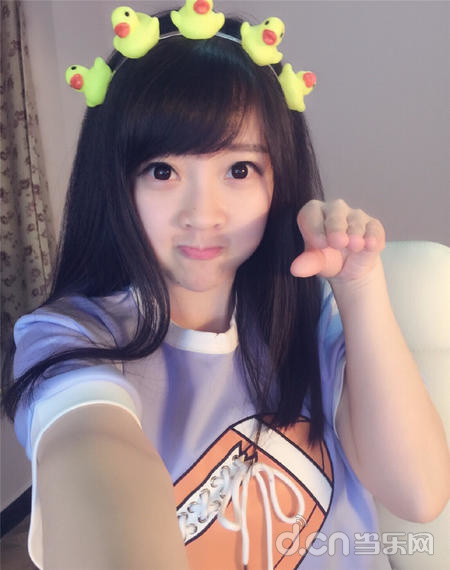 人气主播冯提莫