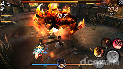 CJ 2015：酷毙了！《世界2》巨型魔物突袭CJ现场